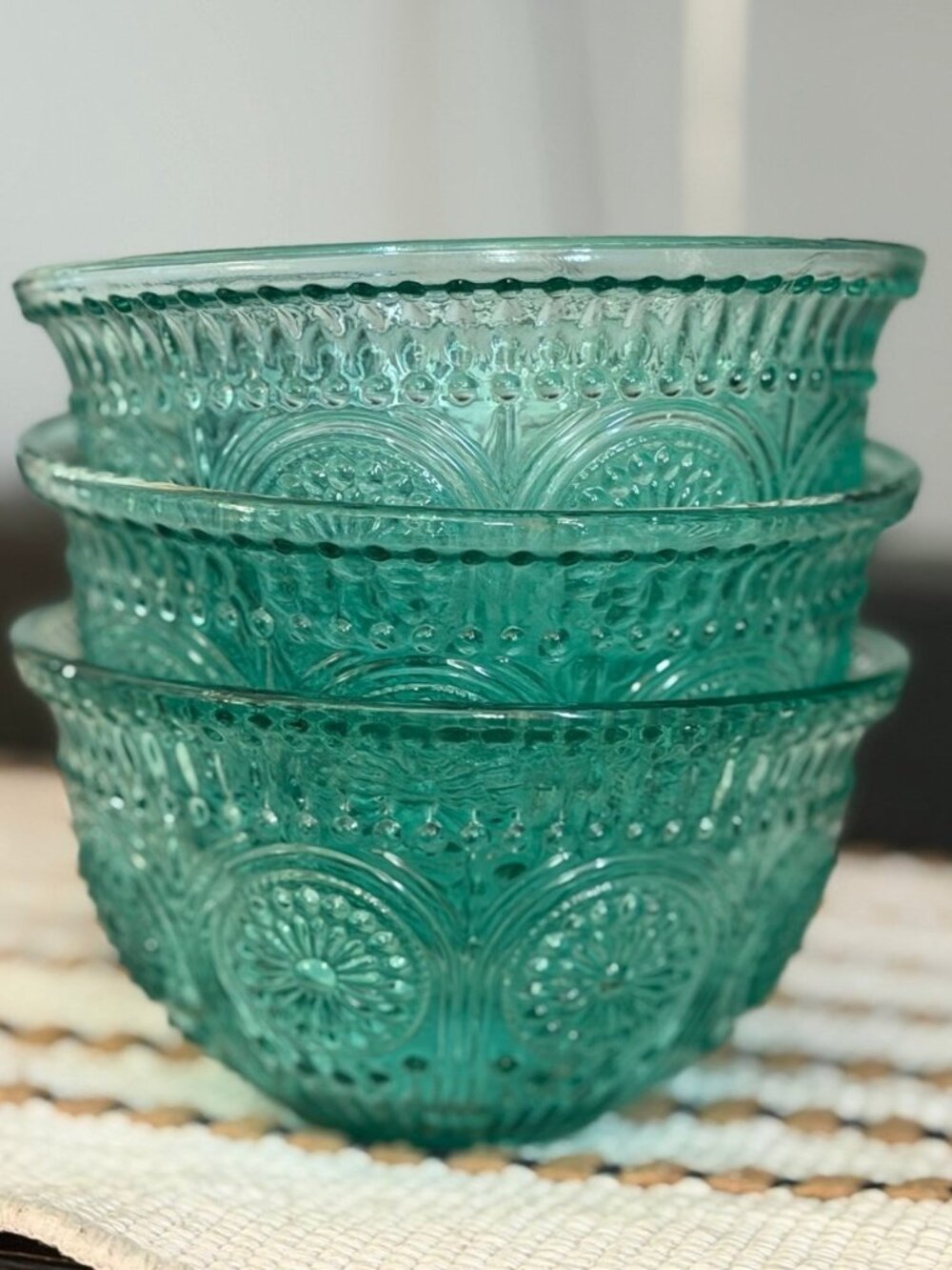 Pioneer woman Adeline teal glass bowl set of 3.